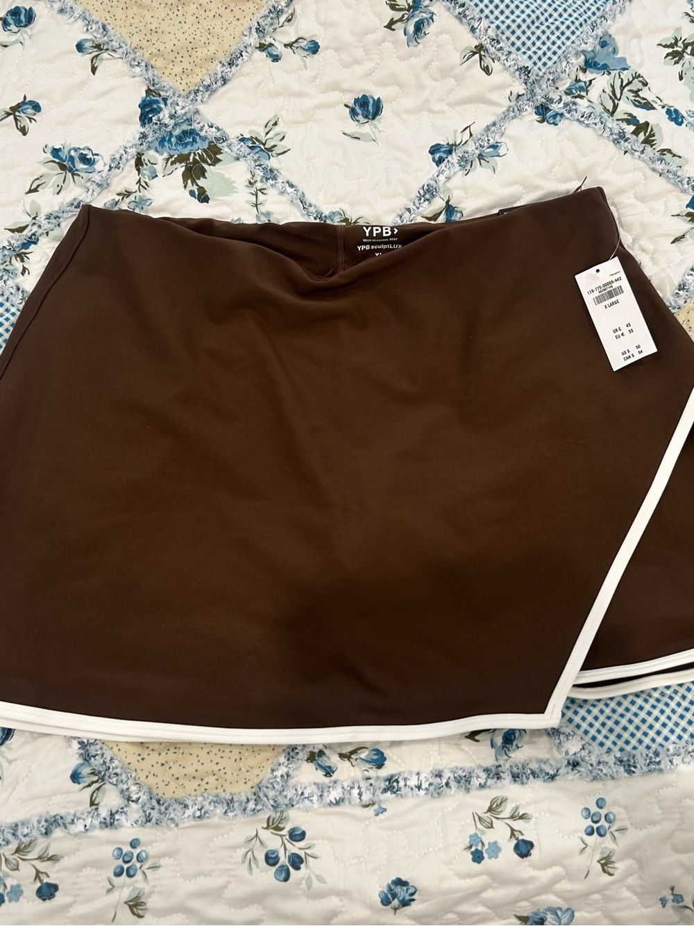 NWT Abercrombie YPB Brown Athletic Skort with White Trim